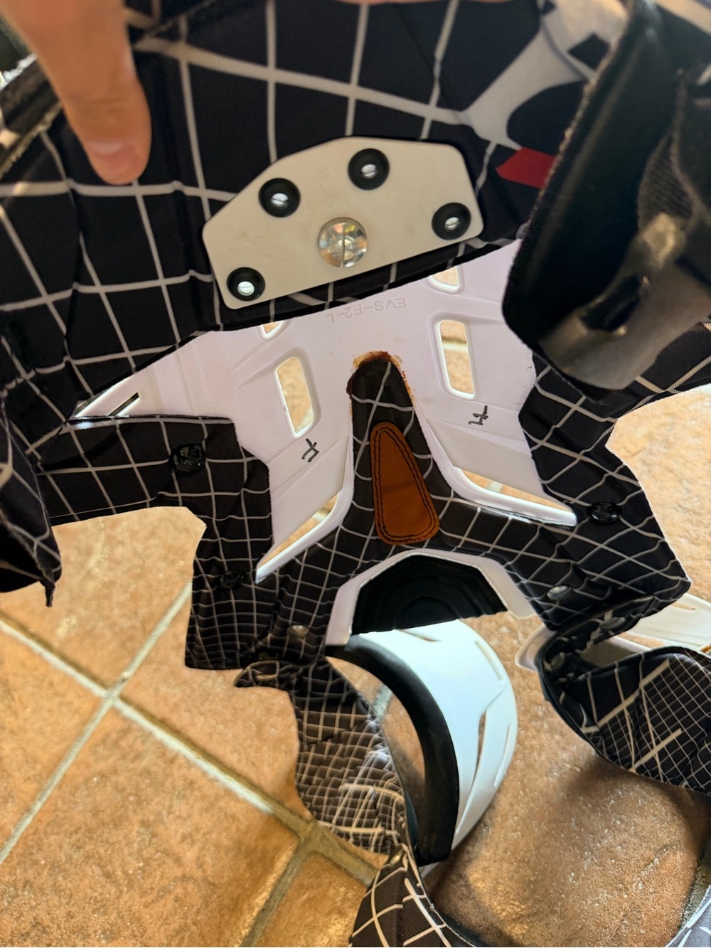 EVS Chest Protector - Picture 4 of 6